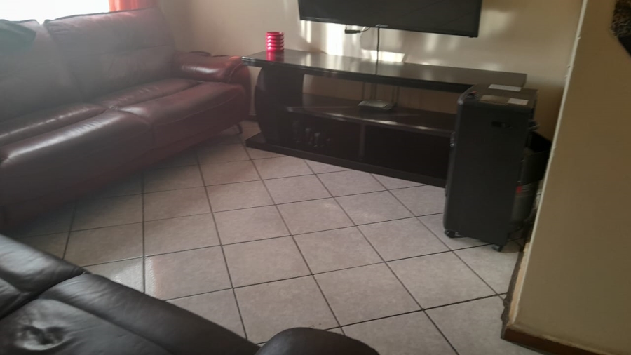 3 Bedroom Property for Sale in Sunnyridge Eastern Cape